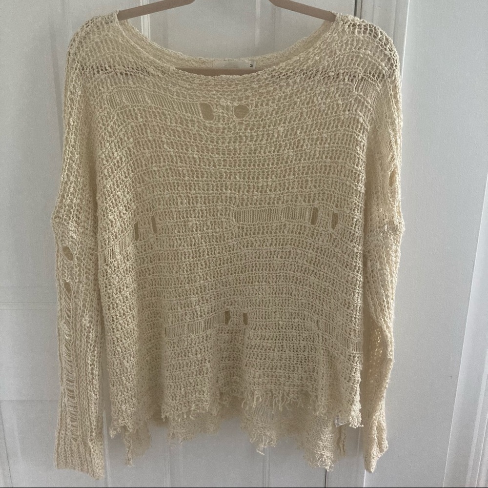 Perfect summer sweater! Size medium